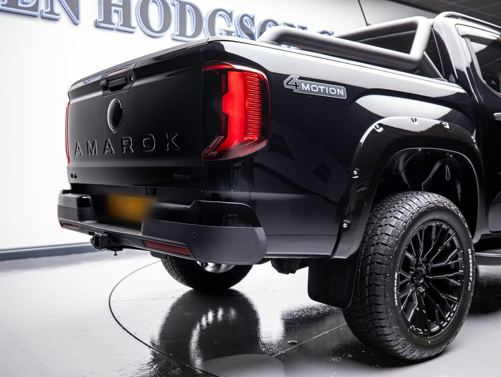 Volkswagen Amarok 3.0 Tdi V6 Panamericana Black #2