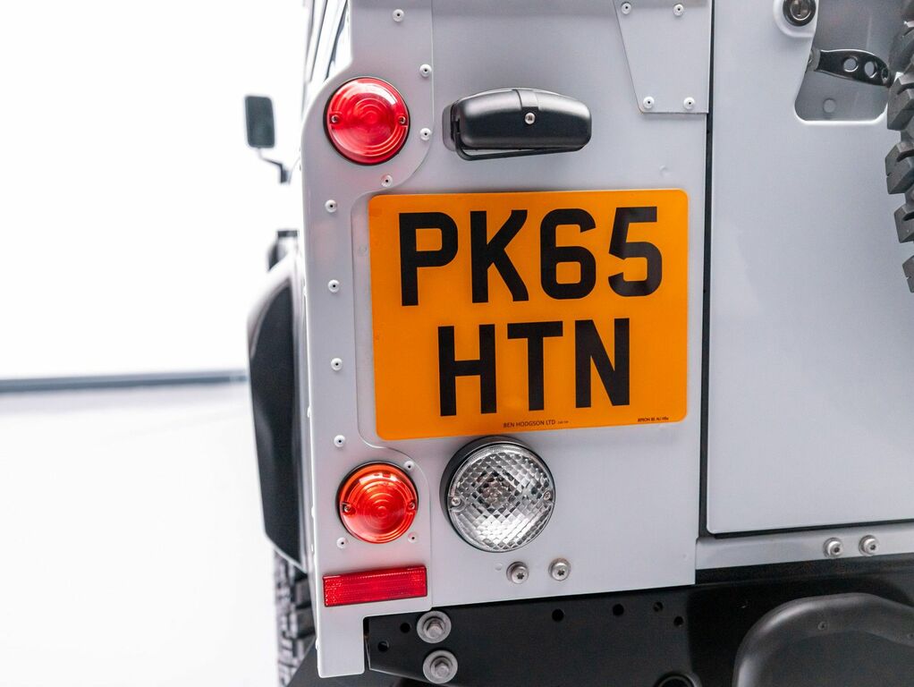 Land Rover Defender 2.2 Tdci Utility Wagon PK65HTN White #5