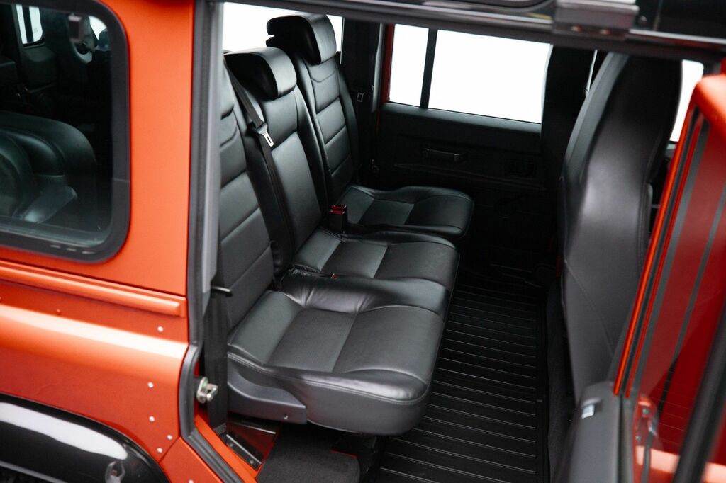 Land Rover Defender Landmark Black #25