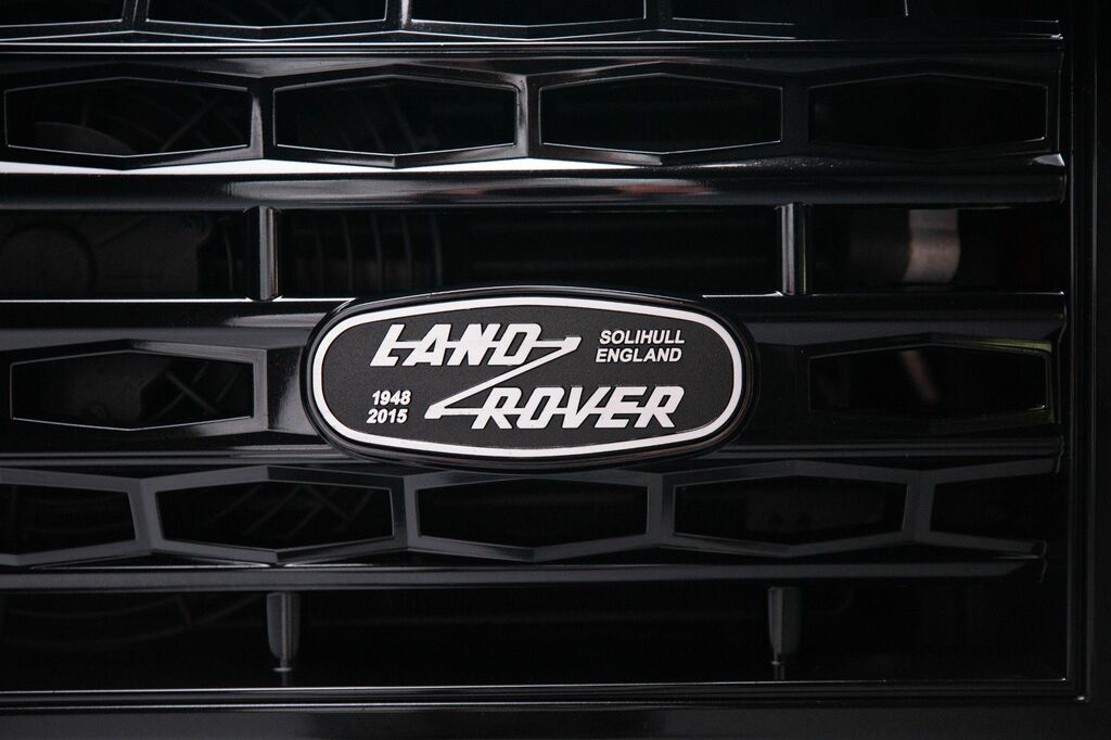 Land Rover Defender Landmark Black #16