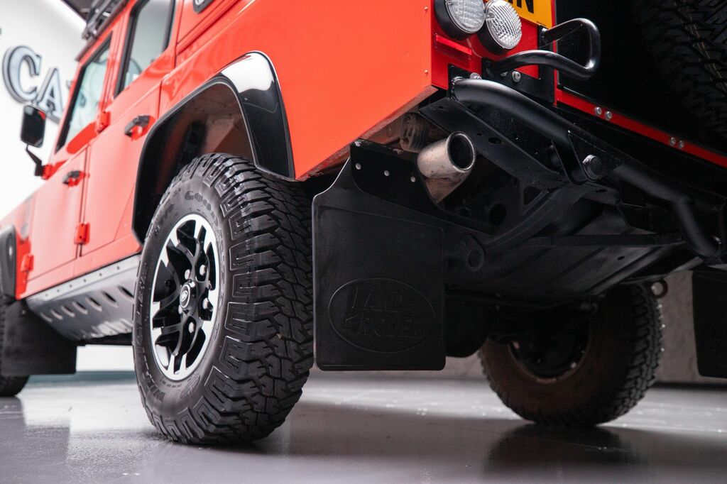 Land Rover Defender Landmark Black #8