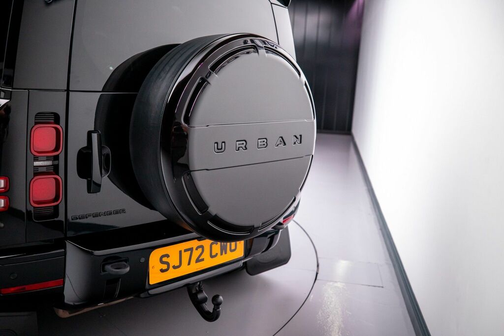 Land Rover Defender 3.0 D300 Mhev X-dynamic Black #5