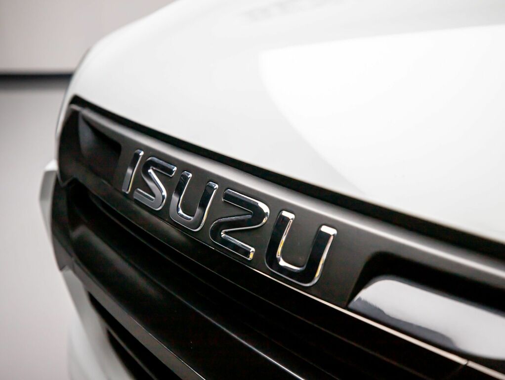 Isuzu D-Max 1.9 Td V-cross Pickup White #5