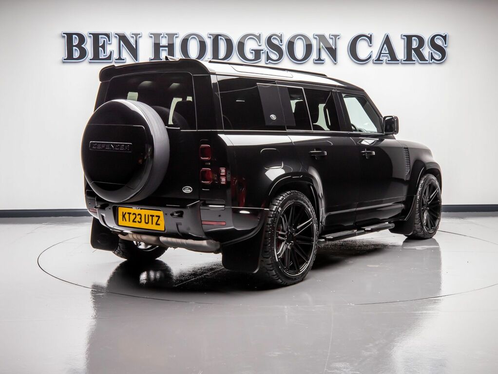 Land Rover Defender 110 3.0 D300 Mhev X-dynamic Black