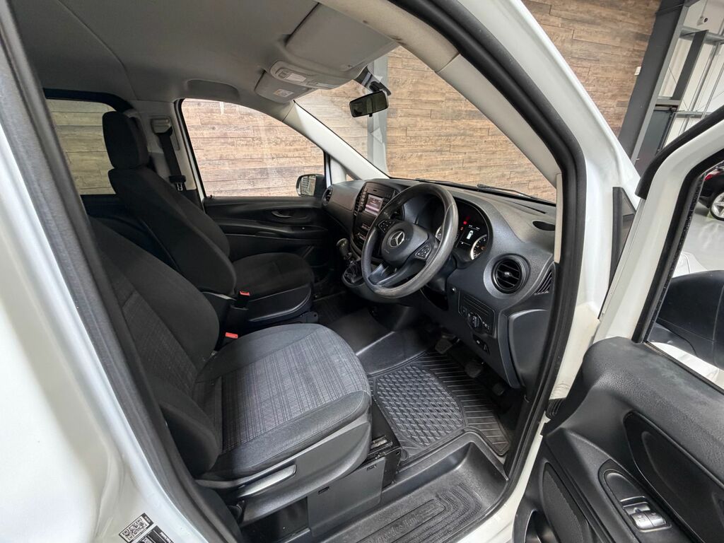 Mercedes-Benz Vito 2.1 114 Cdi Bluetec White #5