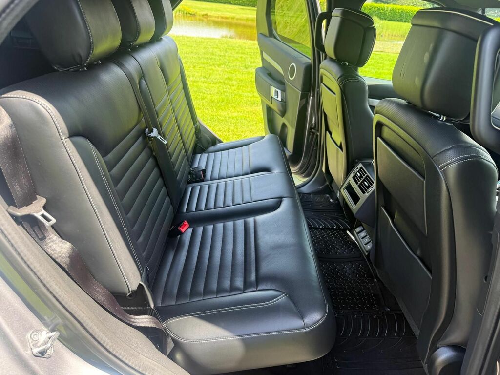 Land Rover Discovery 3 .0 Discovery R-dynamic White #8
