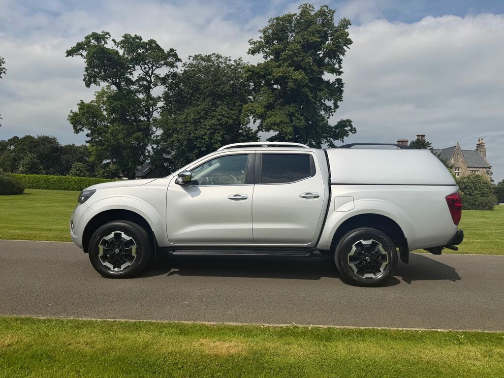 Nissan Navara 2.3 Dci Tekna Pickup Silver #6