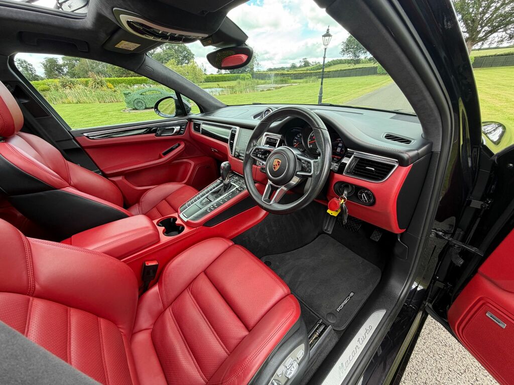 Porsche Macan 3.6T V6 Turbo Suv Black #5