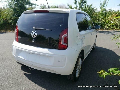 Volkswagen Up 1.0 High Up AR14FDY White #5