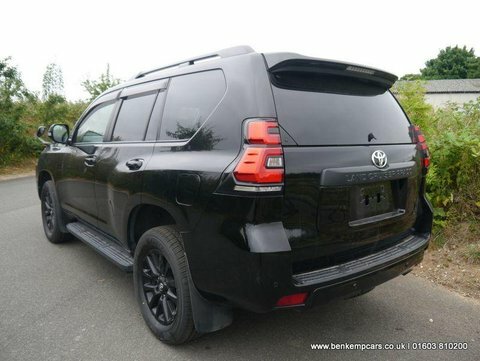 Toyota Land Cruiser 2.8 Invincible 5 AU72DUH Black #4