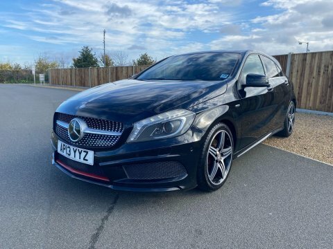 Mercedes-Benz A Class 2.0 A250 Blueefficiency Black #2