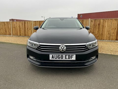 Volkswagen Passat 2.0 Tdi Bluemotion AU68EBF Black #3