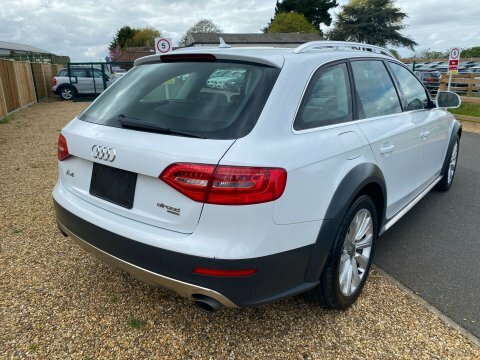 Audi A4 Allroad 2.0 Tfsi Estate White #6