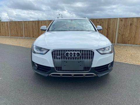 Audi A4 Allroad 2.0 Tfsi Estate White #3