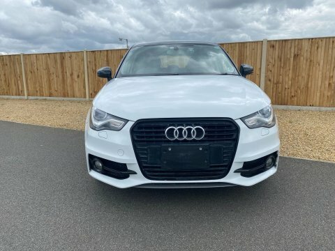 Audi A1 1.4 Tfsi S AU64FYO White #3