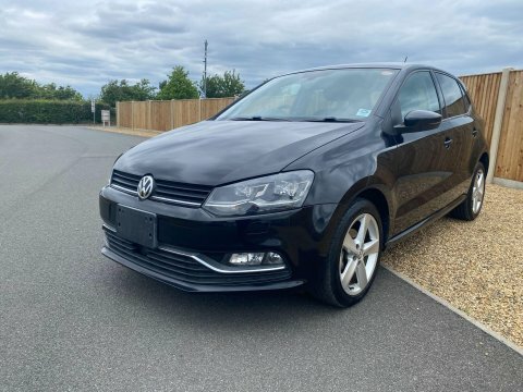 Volkswagen Polo 1.2 Tsi Bluemotion Black #2