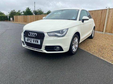 Audi A1 1.4 Tfsi Sport AP12VVN White #2
