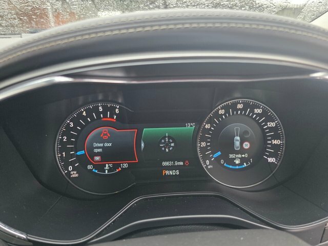 Ford Mondeo Hatchback White #14