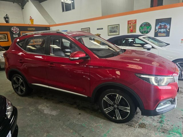 MG ZS 1.5 Vti-tech Exclusive Suv Euro Red #2