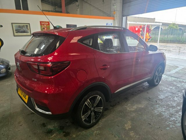 MG ZS 1.5 Vti-tech Exclusive Suv Euro Red #3