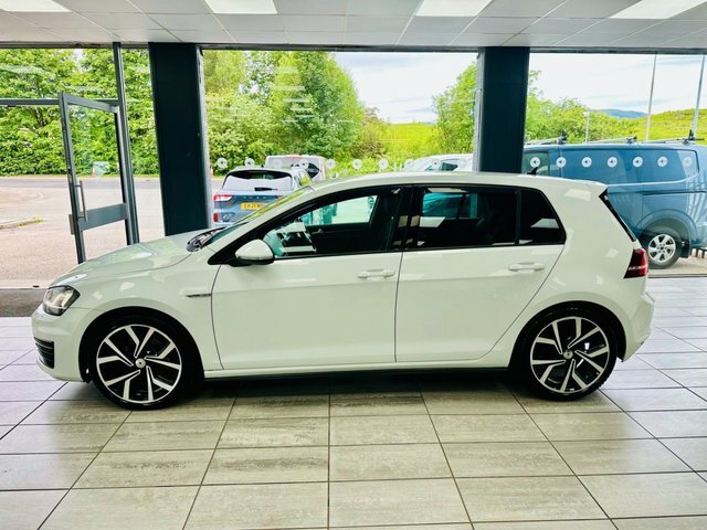 Volkswagen Golf 2.0 Tdi Bluemotion Tech Gtd Hatchback M White #3