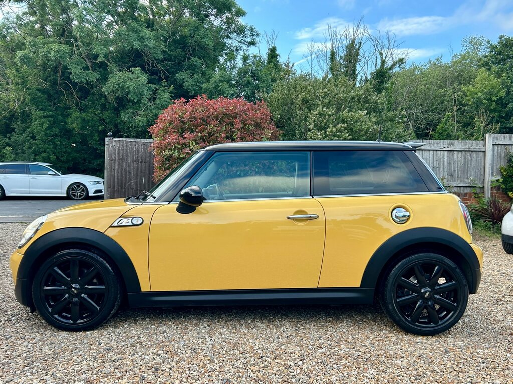 Mini Hatch 1.6 Cooper S Hatchback Euro 4 1 Yellow #2