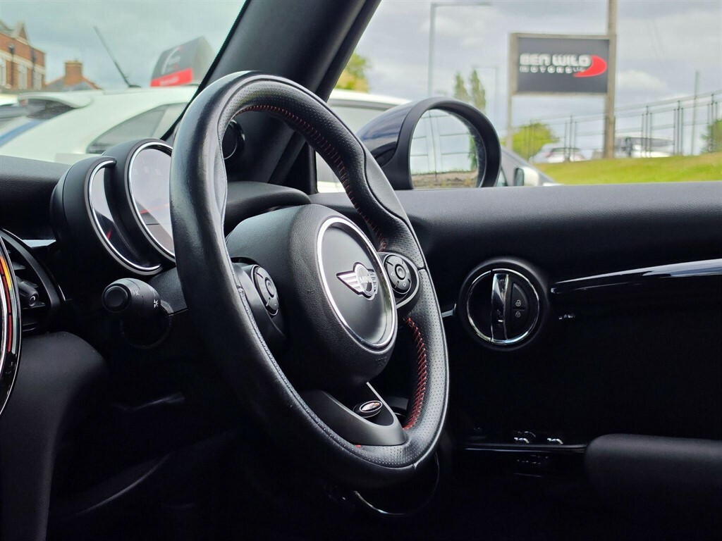 Mini Convertible John Cooper Works Silver #26
