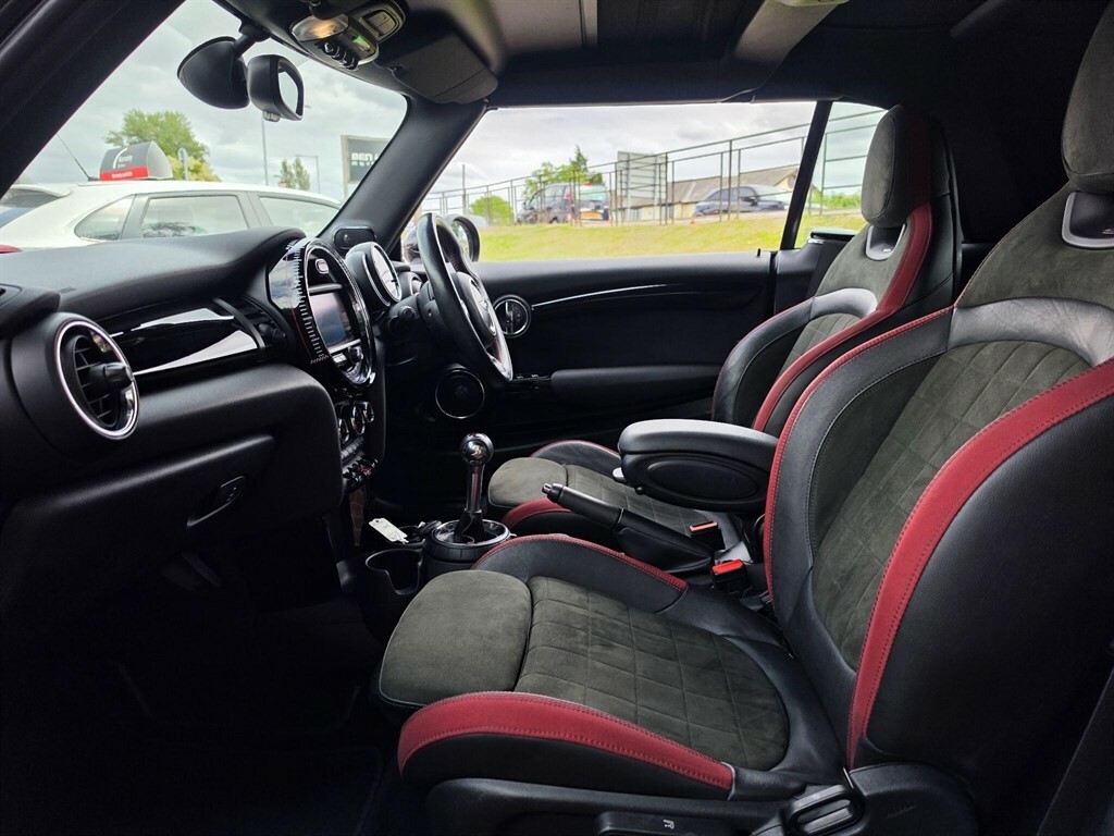 Mini Convertible John Cooper Works Silver #17