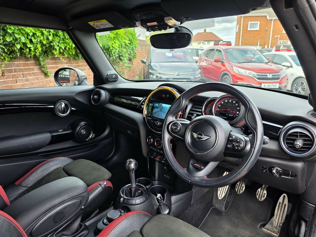 Mini Convertible John Cooper Works Silver #12