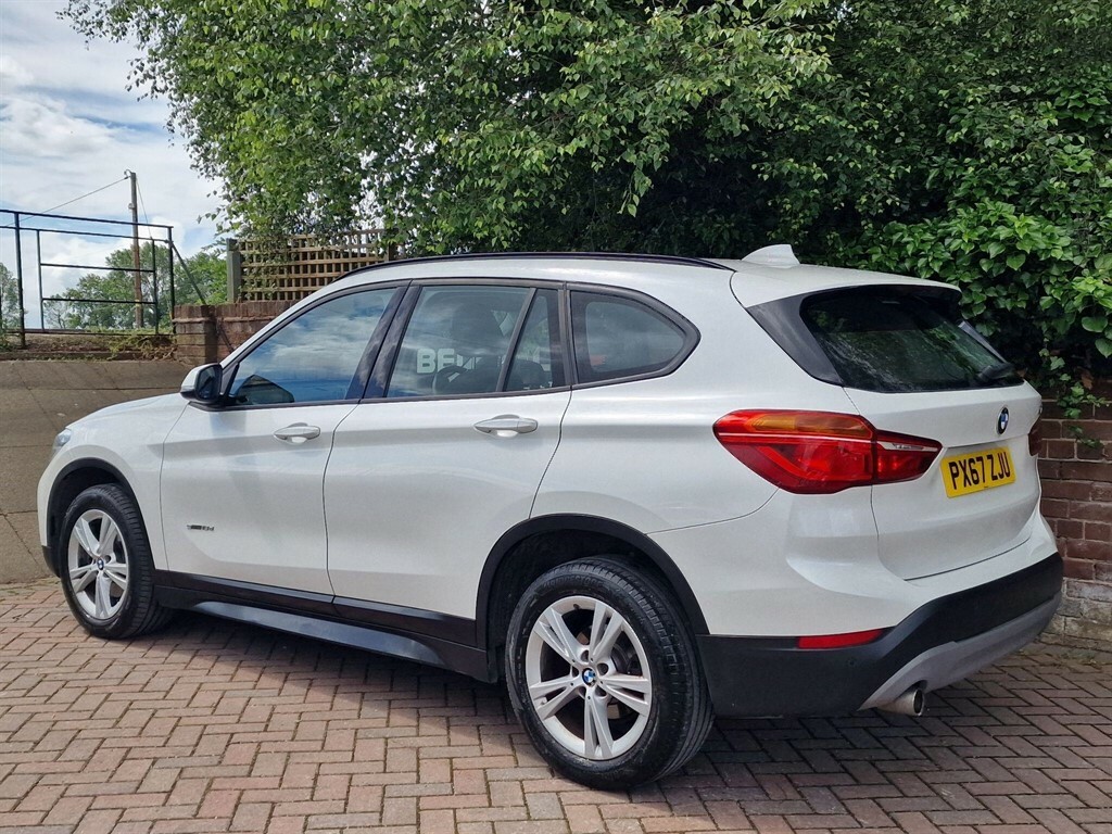 BMW X1 Suv White #3