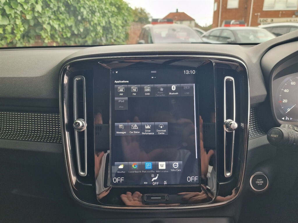 Volvo XC40 T4 Momentum Pro Blue #27