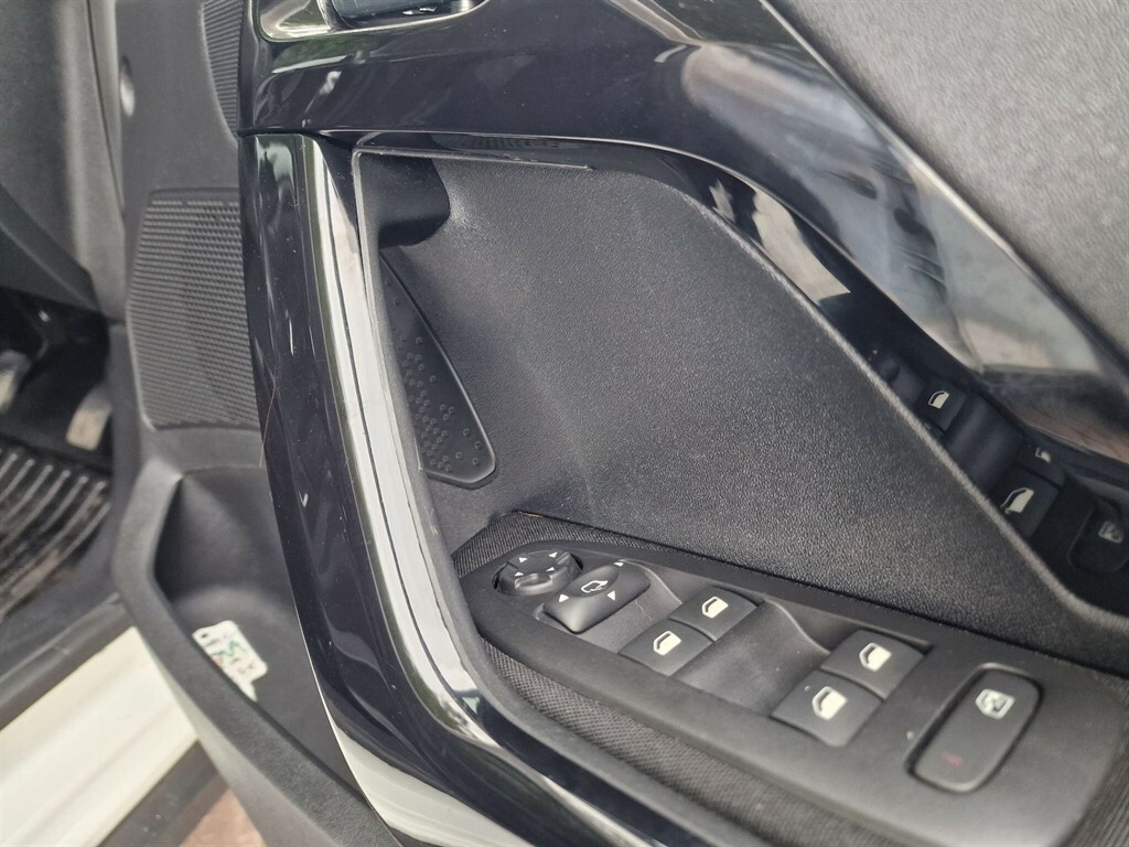 Peugeot 2008 Allure Grey #14