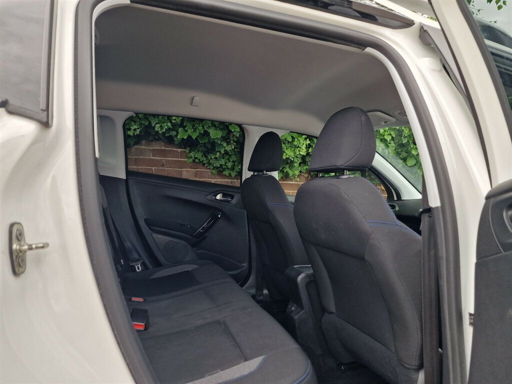 Peugeot 2008 Allure Grey #15