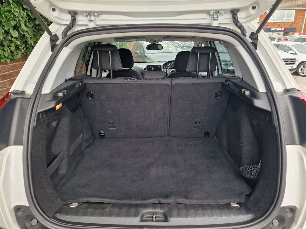 Peugeot 2008 Allure Grey #17