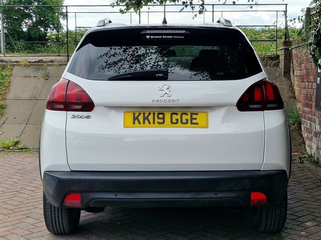 Peugeot 2008 1.5 Bluehdi Signature Euro 6 Ss White #4