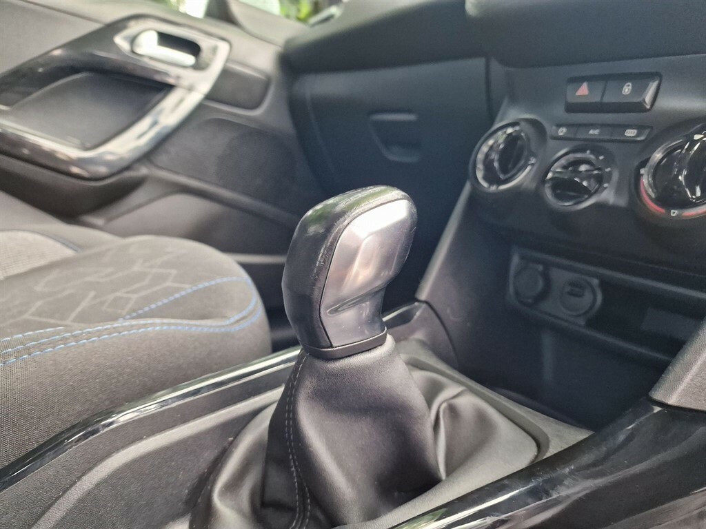 Peugeot 2008 Allure Grey #13