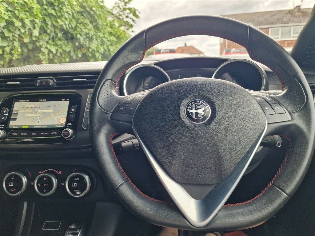 Alfa Romeo Giulietta Tb Multiair Speciale Red #22