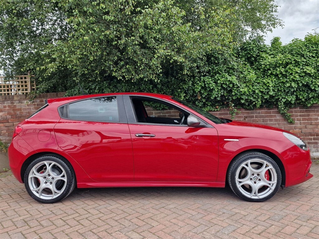 Alfa Romeo Giulietta Tb Multiair Speciale Red #8