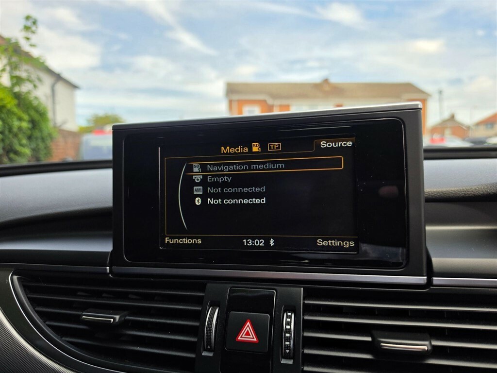 Audi A6 Avant Se Executive White #28