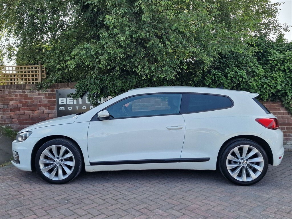 Volkswagen Scirocco 1.4 Tsi Bluemotion Tech Gt Euro 6 Ss White #2