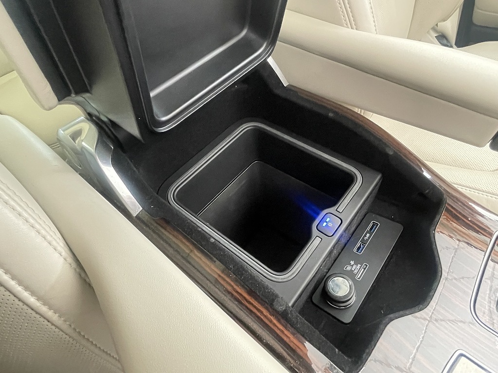 Land Rover Range Rover Vogue Black #25