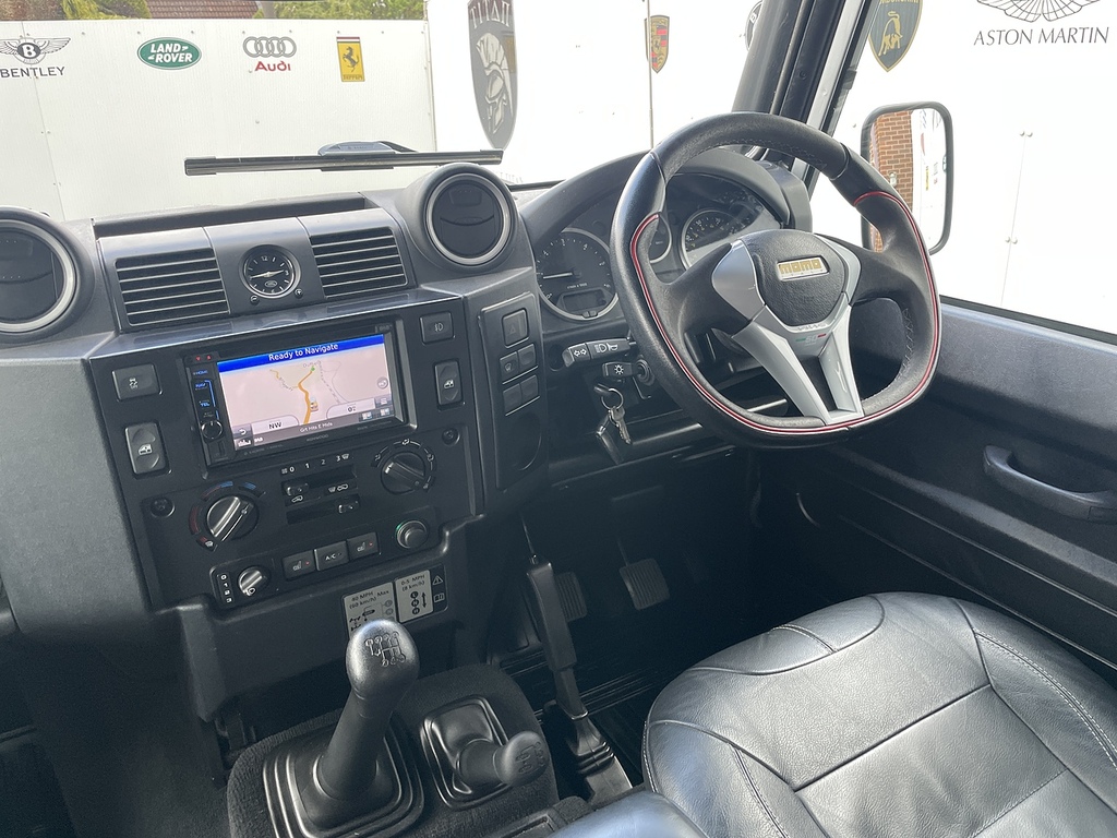 Land Rover Defender 90 Td Hard Top Green #38
