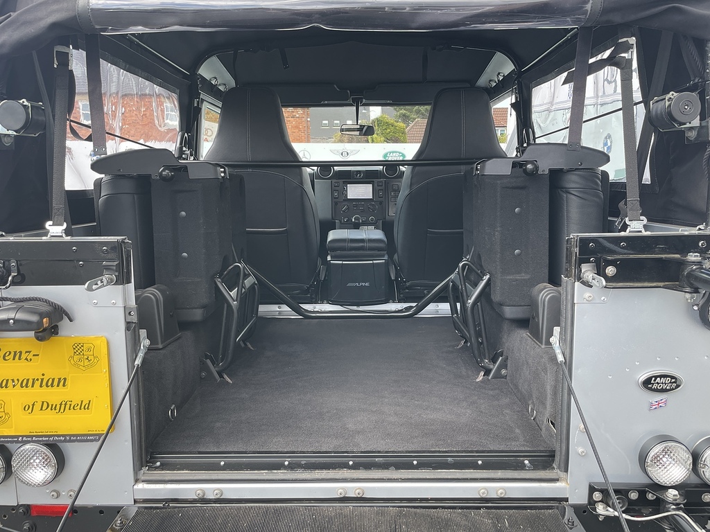 Land Rover Defender 90 Td Hard Top Green #34