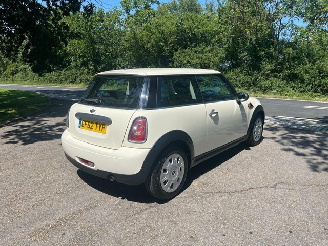 Mini Hatch 1.6 Cooper D Silver #7