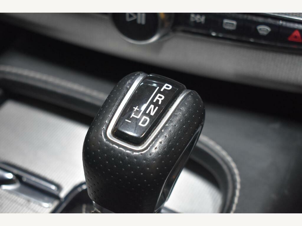 Volvo XC90 D5 Powerpulse Momentum Pro Awd Gold #25