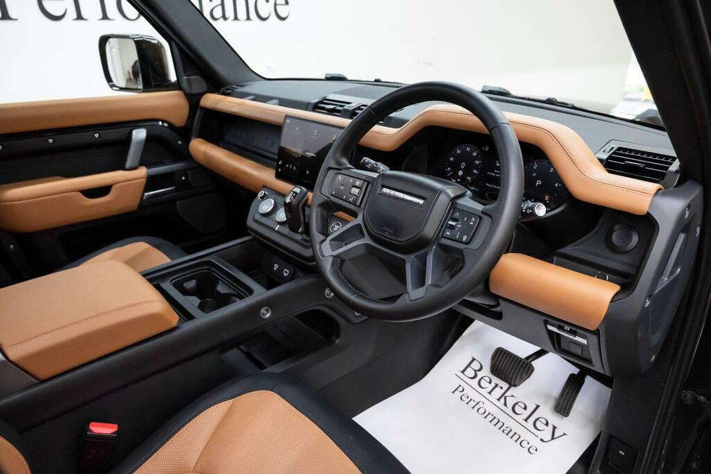 Land Rover Defender 110 Suv 3.0 D300 Mhev X-dynamic Hse 4Wd Euro 6 S OU24YME Black #2