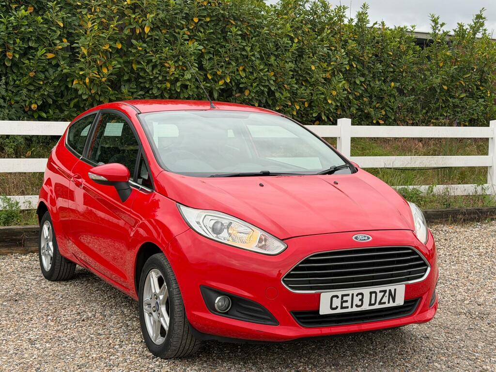 Ford Fiesta 1.25 Zetec Euro 5 CE13DZN Red #4