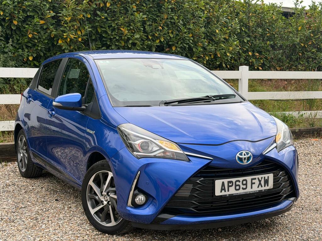 Toyota Yaris Y20 Bi-tone Blue