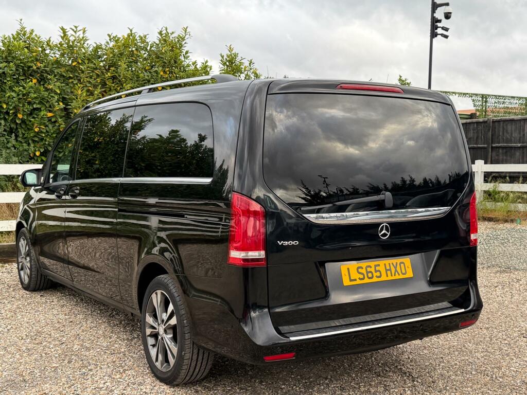 Mercedes-Benz V Class Sport Black #3