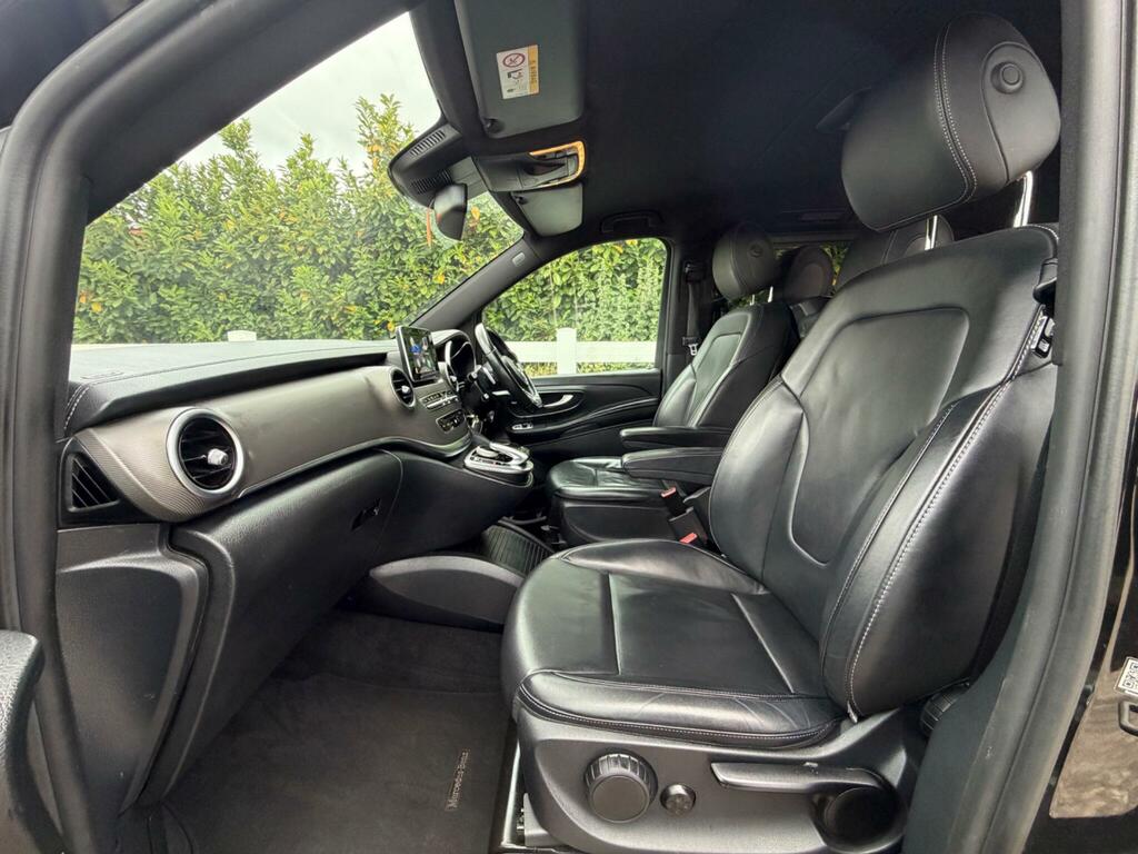 Mercedes-Benz V Class   #38